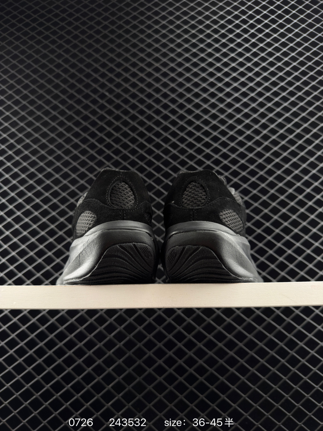 New Balance Warped Runner UWRPOMOB